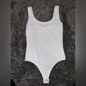 Express Body Contour Scoop Neck Bodysuit